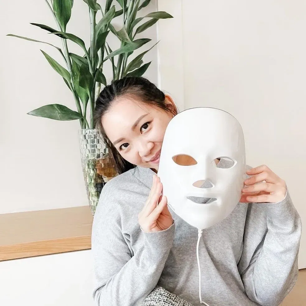 Світлодіодна LED-маска для обличчя Deesse Pro Mask 04055 фото