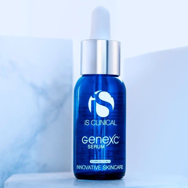 Інноваційна оновлююча сироватка з технологією Extremozymes IS Clinical GeneXC Serum, 15 ml 1292 фото