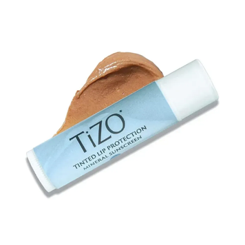Мінеральний сонцезахисний засіб для губ з легким тоном TIZO Tinted Lip Protection Mineral Sunscreen SPF 45 4,5 г 2603888 фото